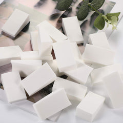 TecUnite latex-free sponge with soft texture suitable for sensitive skin.