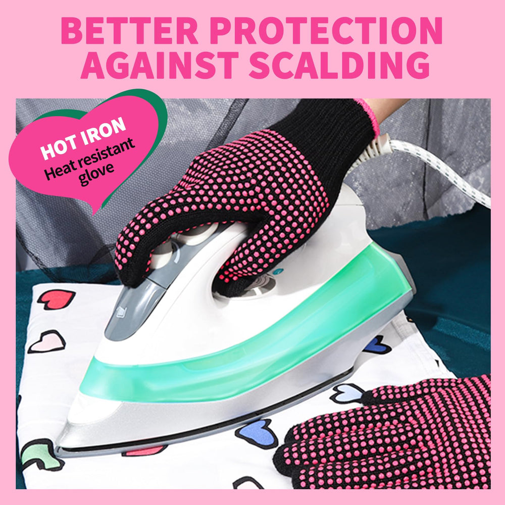 Teenitor heat-resistant gloves packaged or worn during heat press sublimation.