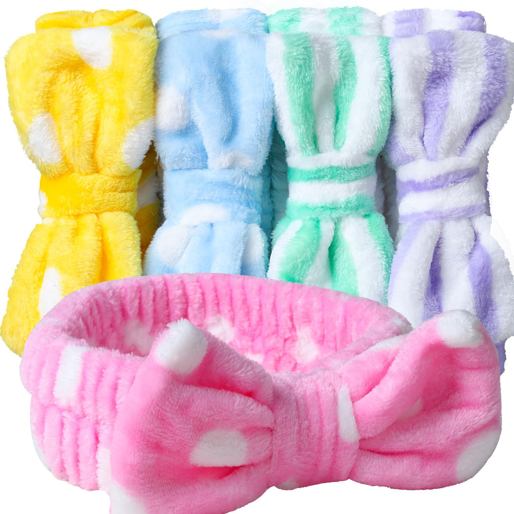 Teenitor makeup headband in soft elastic fleece keeps hair away during skincare.