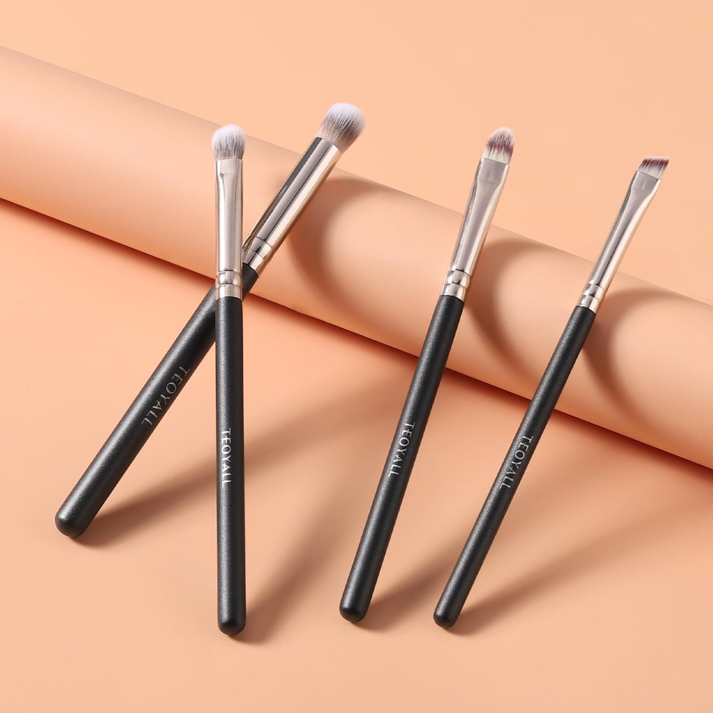 TEOYALL versatile tool for blending eyeshadow, concealer, and complexion products.