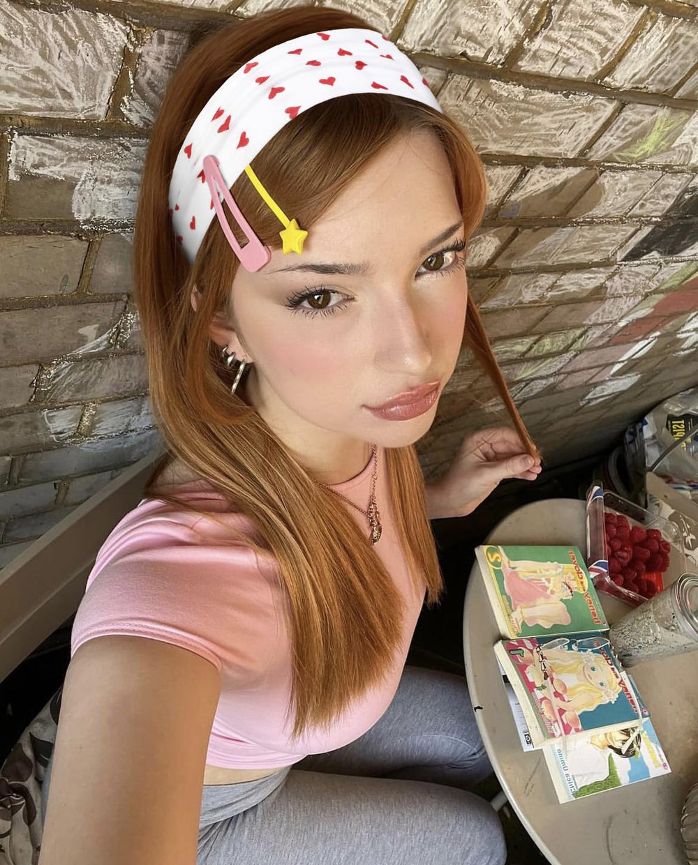 Diadema TERSE de hojas, verde suave, ideal para yoga o entrenamiento ligero.