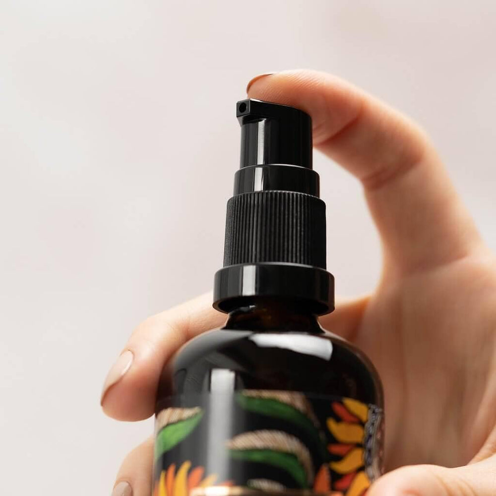 The Ayurveda Experience iYURA Balaayah natural oil with glow