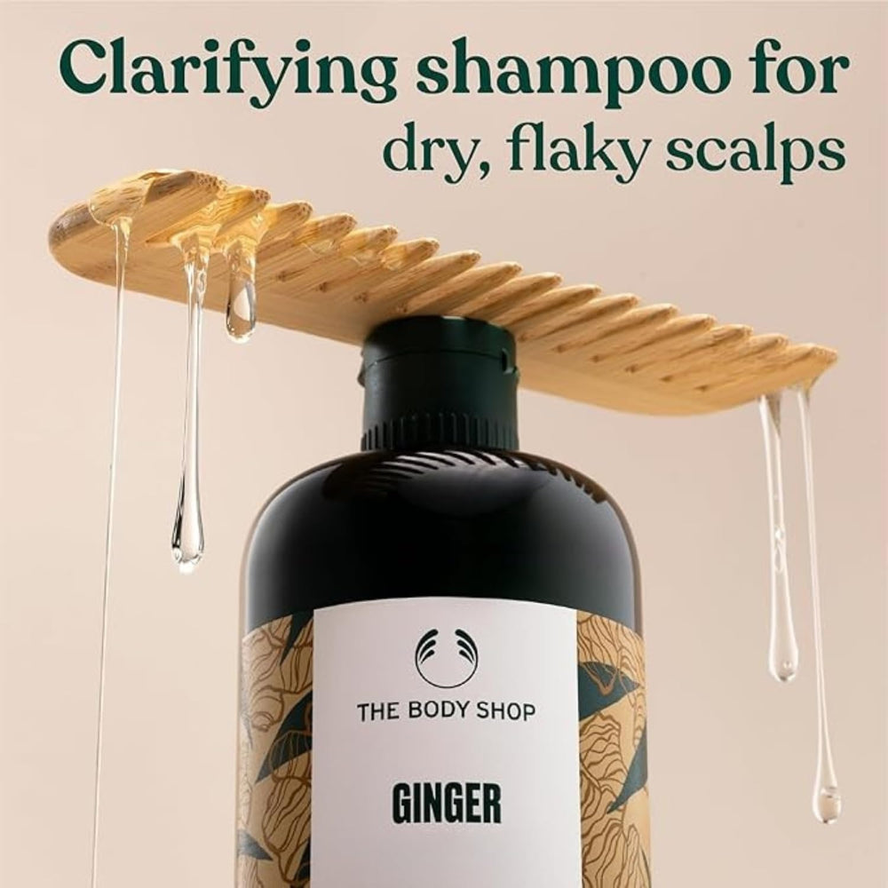 The Body Shop Champú Jengibre: empaque destacado en estante y diseño sostenible.