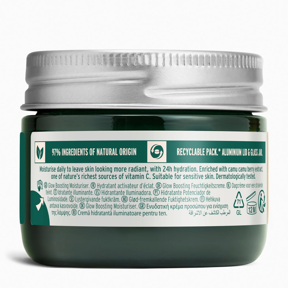 Textura cremosa del hidratante The Body Shop, uso diario.