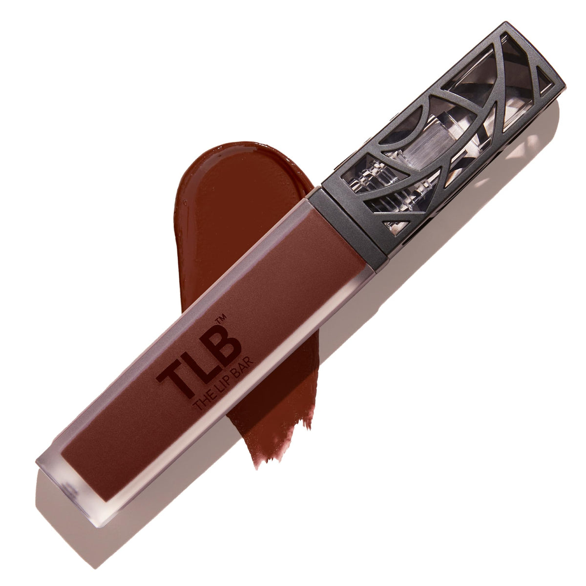 The Lip Bar Savage liquido-mate: aplicacion suave y color intenso que dura