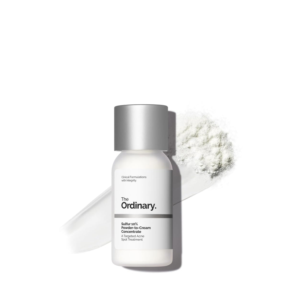 The Ordinary azufre 10% polvo-a-crema en acción para granos puntuales.