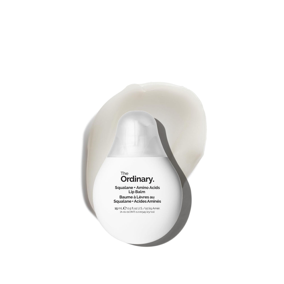 The Ordinary bálsamo labial con esqualano y aminoácidos para labios hidratados.