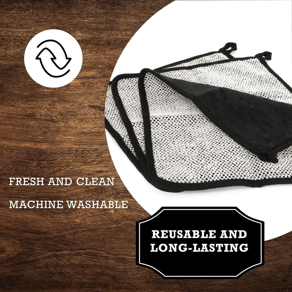 The Rustic Man machine-washable wash cloths for easy refresh.