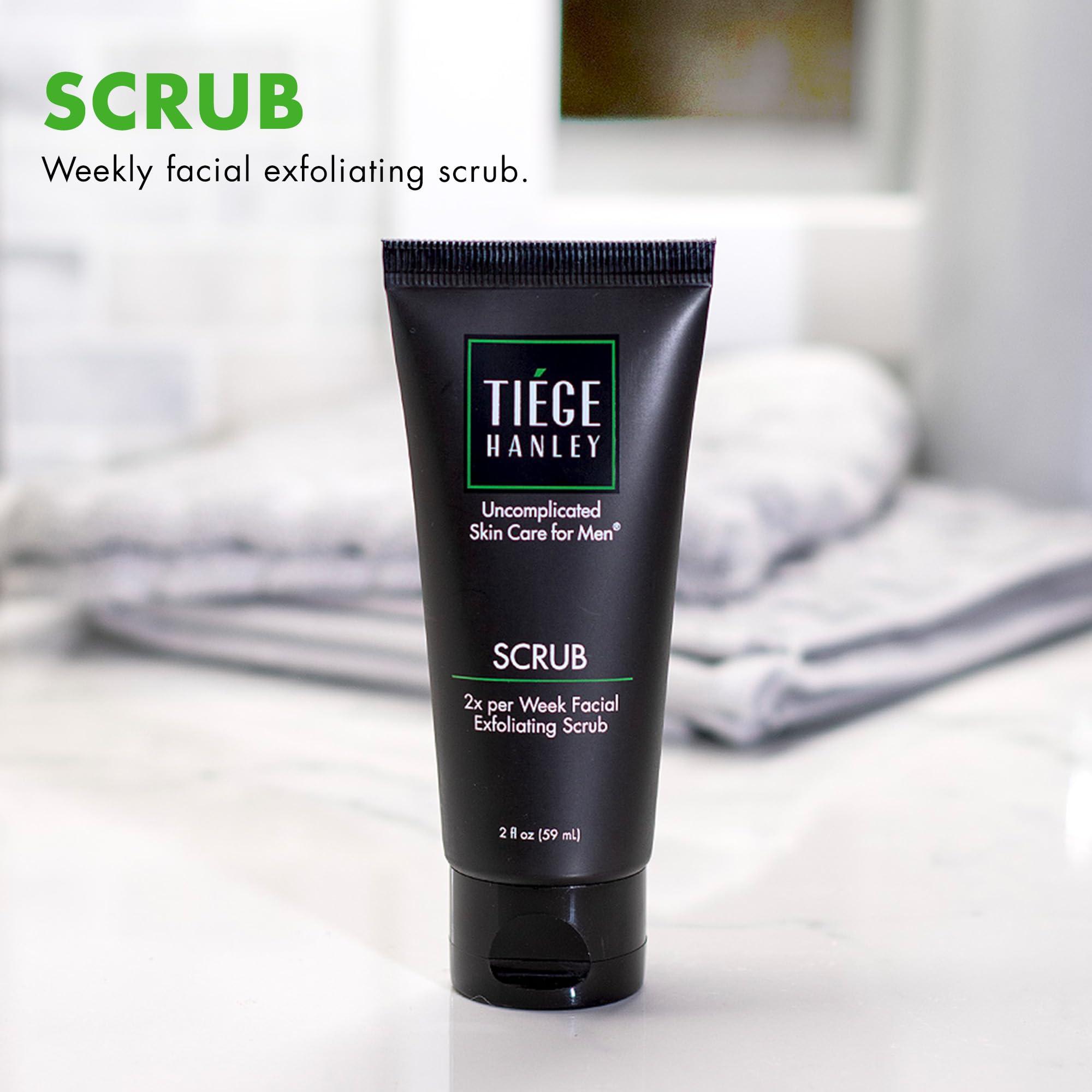 Tiege Hanley exfoliante sin fragancia para hombres, poros más limpios.