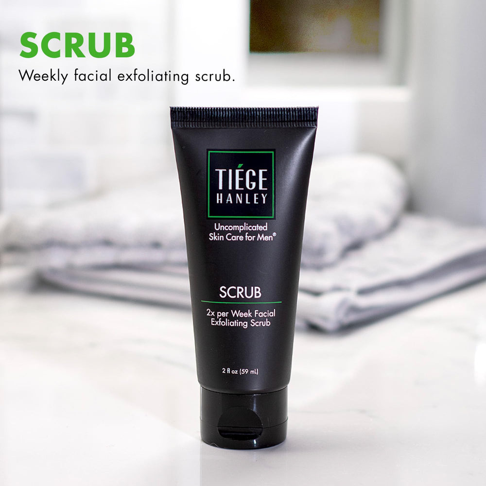 Tiege Hanley exfoliante sin fragancia para hombres, poros más limpios.