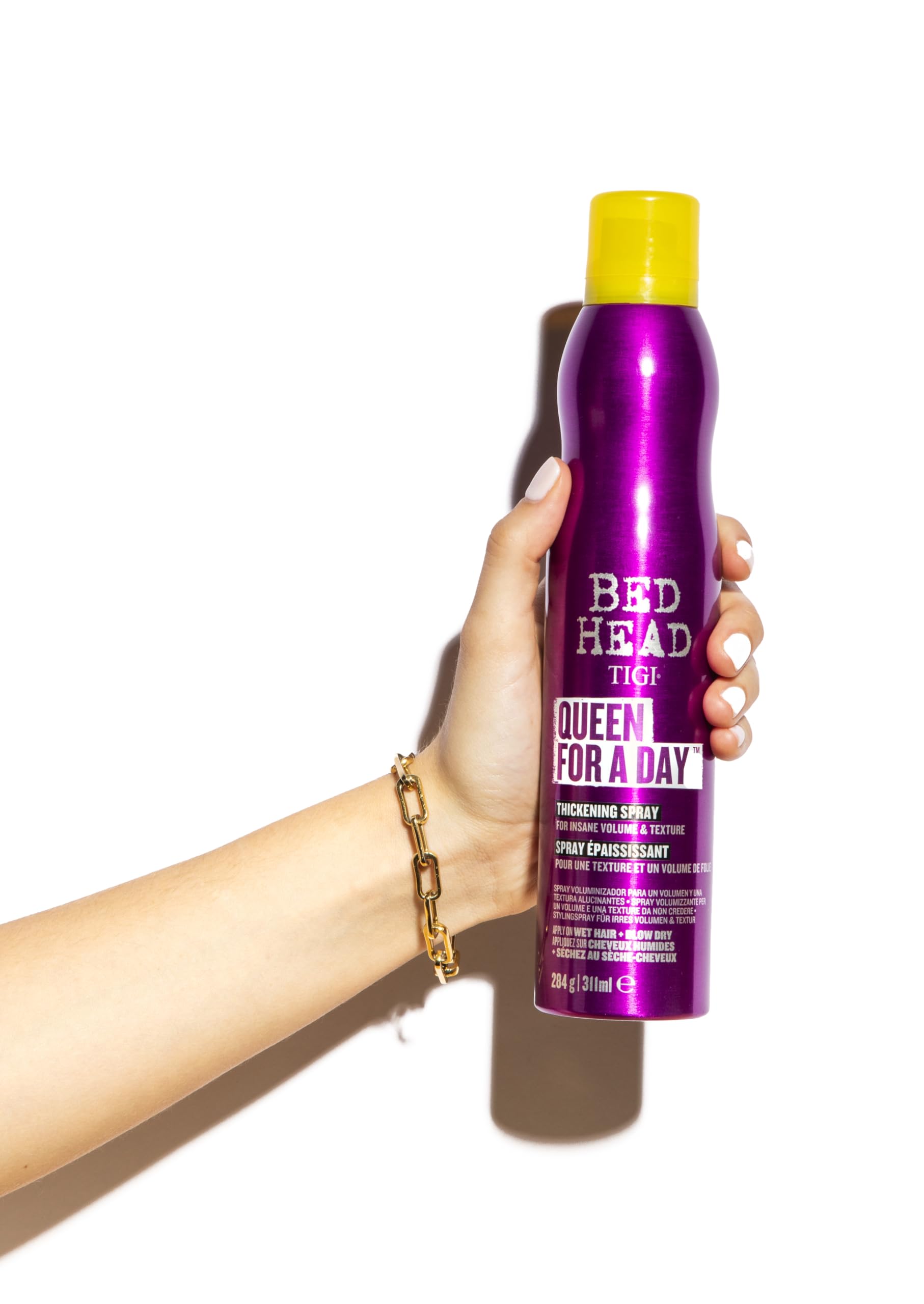 Queen For A Day de TIGI: transformación del cabello hacia más volumen.
