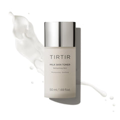 TIRTIR Milk Skin Toner, botella elegante para hidratación profunda y piel radiante.