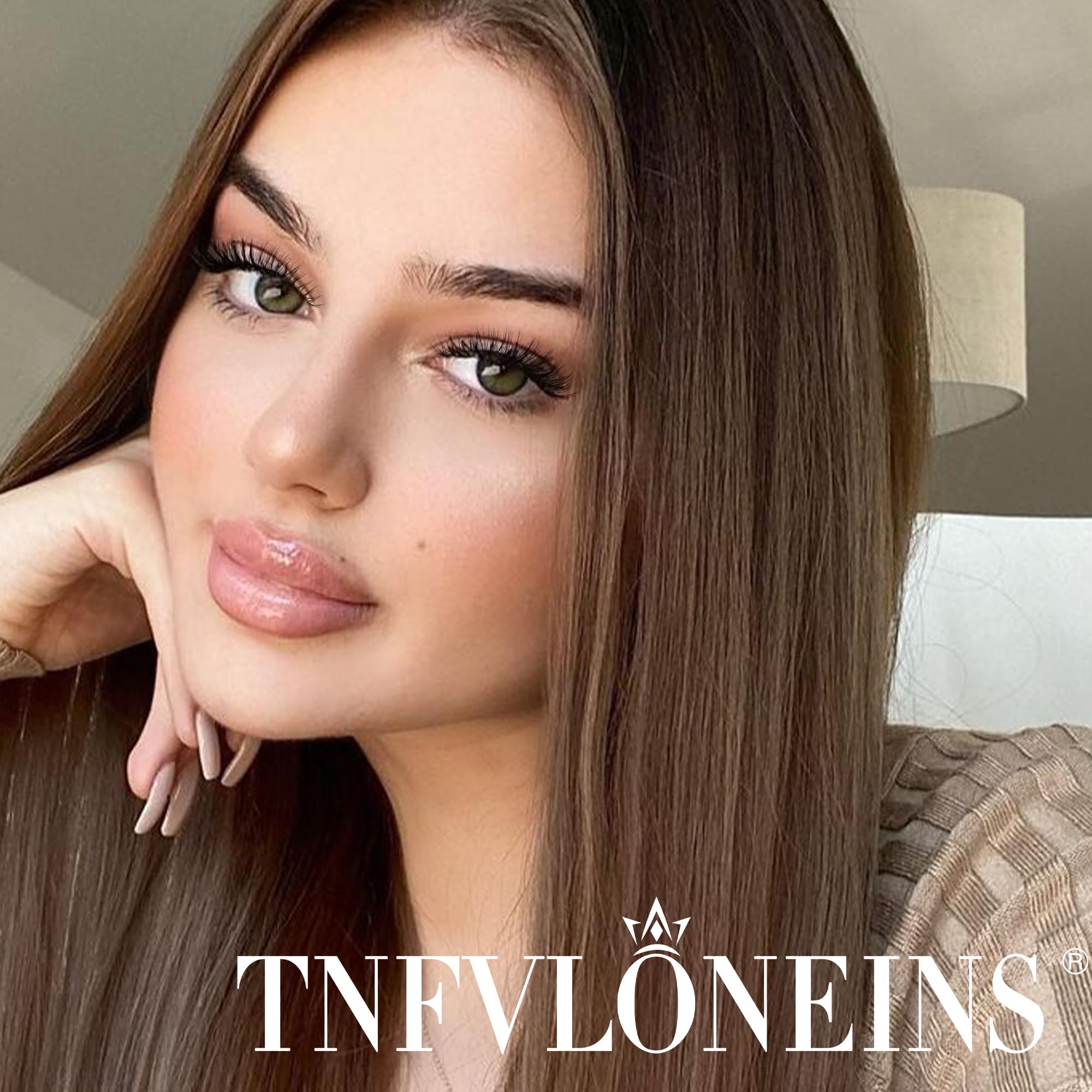 TNFVLONEINS CCurl lashes deliver a subtle cat-eye lift.