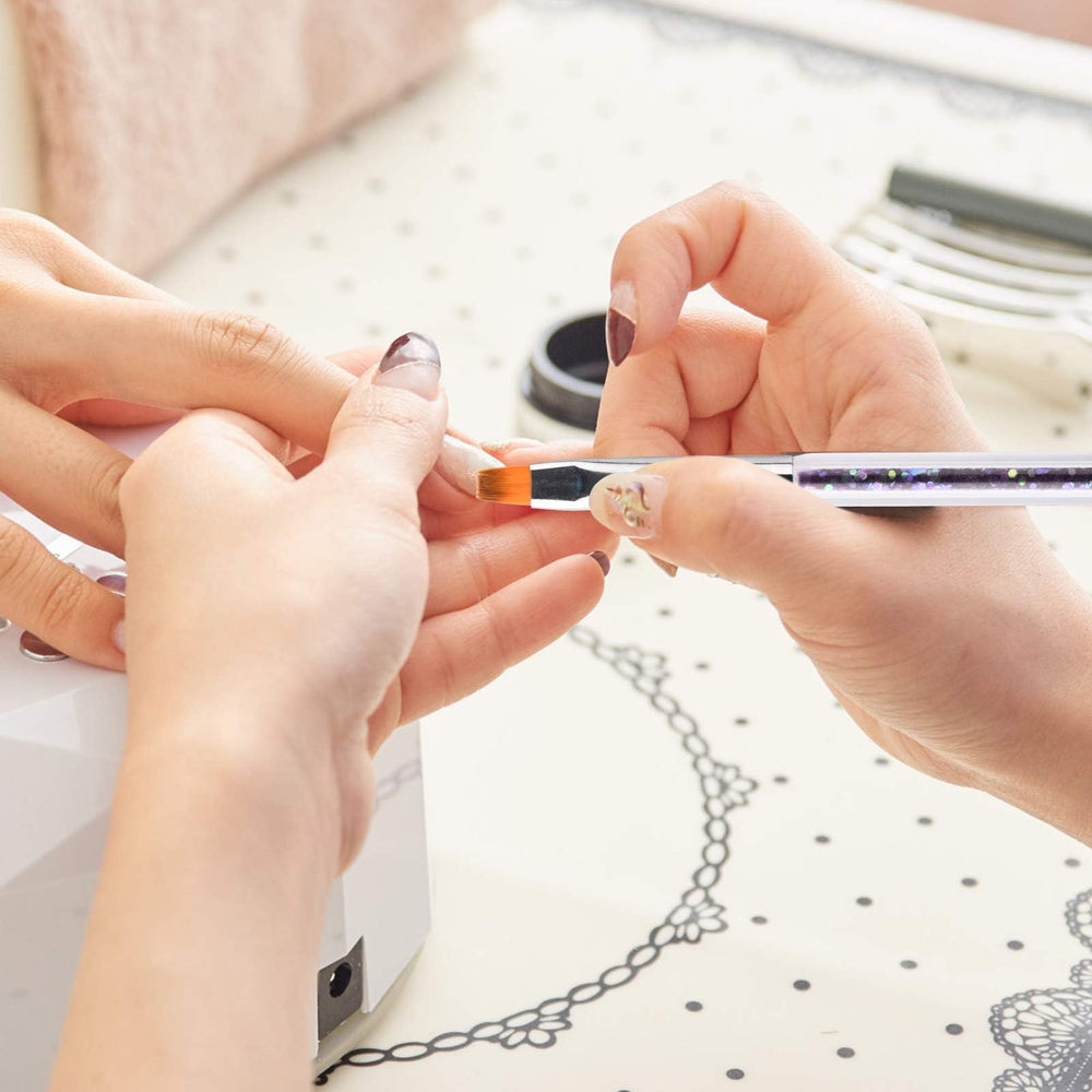 TOCOLES nail art tools suitable for home use and professional salons.
