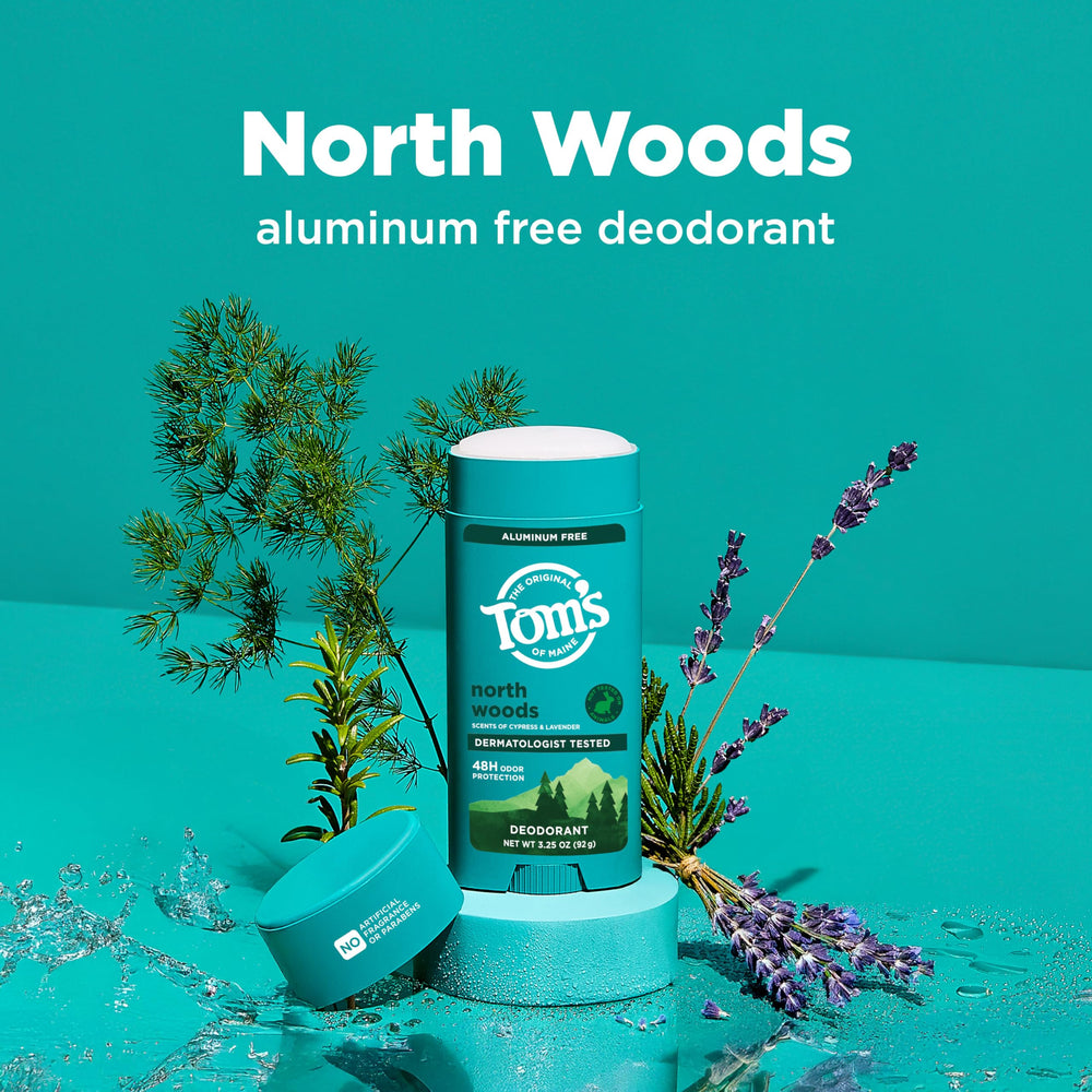 Aplicación suave del desodorante North Woods, deslizamiento cómodo y protección continua