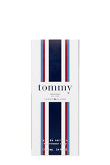 Cap detail on Tommy for Men bottle for precise use.