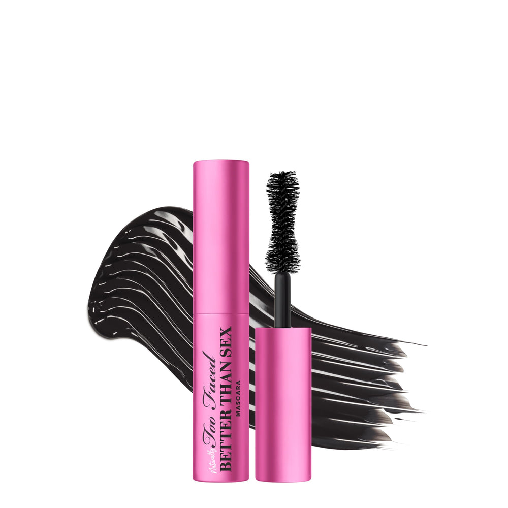 Mascara Too Faced Naturally Better Than Sex: envase y aplicador para aplicación precisa.