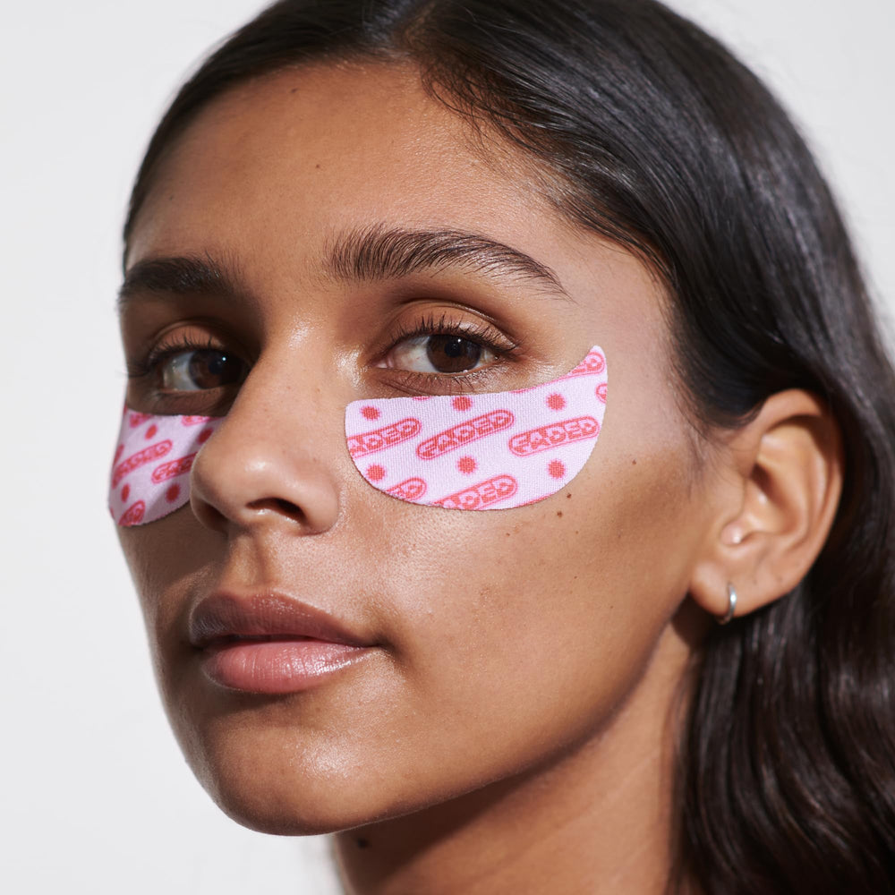 Topicals Faded under eye mask with caffeine provides a cool invigorating feel