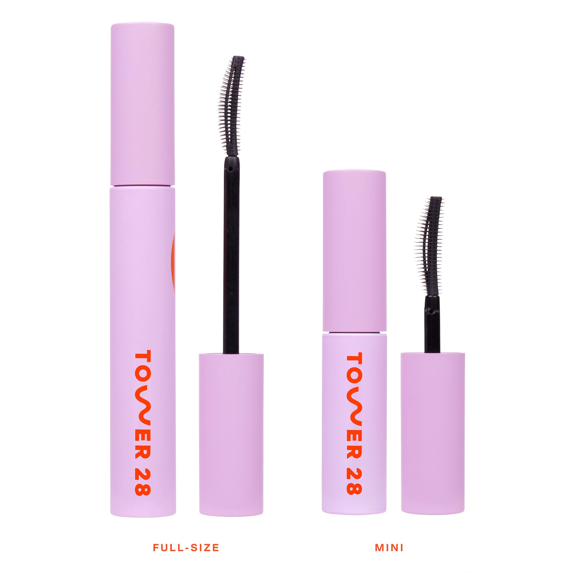 Tower 28 MakeWaves Mascara mini se retira fácilmente con agua y limpiador suave.