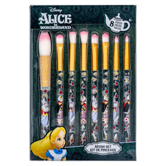 Townley Girl Alice in Wonderland 8-Piece Brush Set includes a storage pouch for easy, organized play.