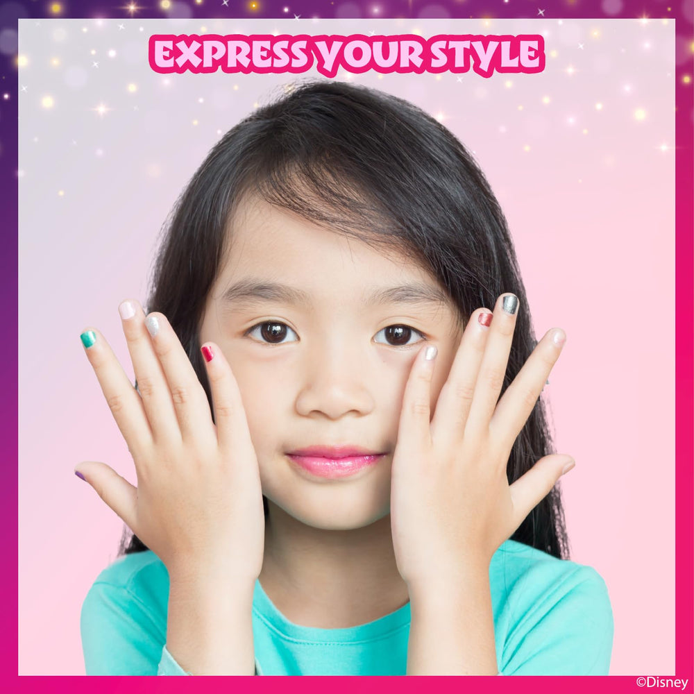 Esmalte rojo Townley Girl Belle toques clásicas en uñas infantiles