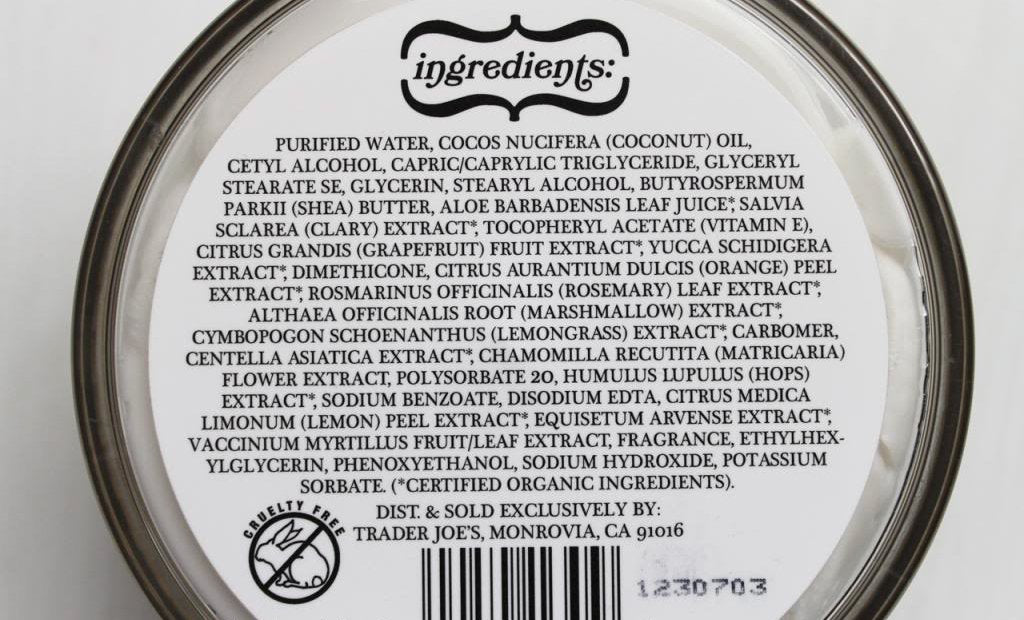 Trader Joe's crema corporal libre de crueldad, cuidado respetuoso con la piel.