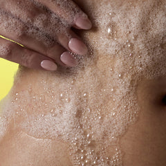 Tree Hut Violet Victory Foaming Gel Wash includes acai berry and orange peel benefits.