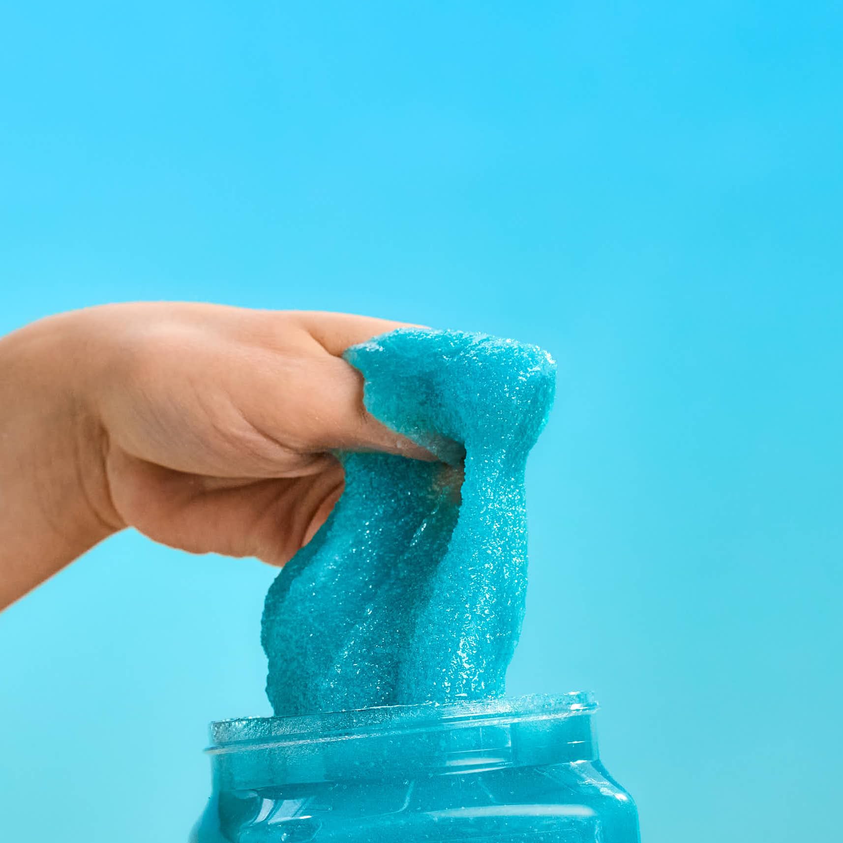 Aroma cálido azul musk que envuelve la ducha con Tree Hut.