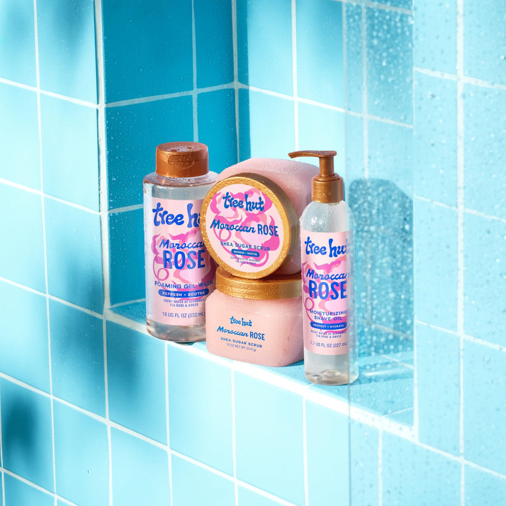 Silky post-shave finish after rinsing for a refreshed look.