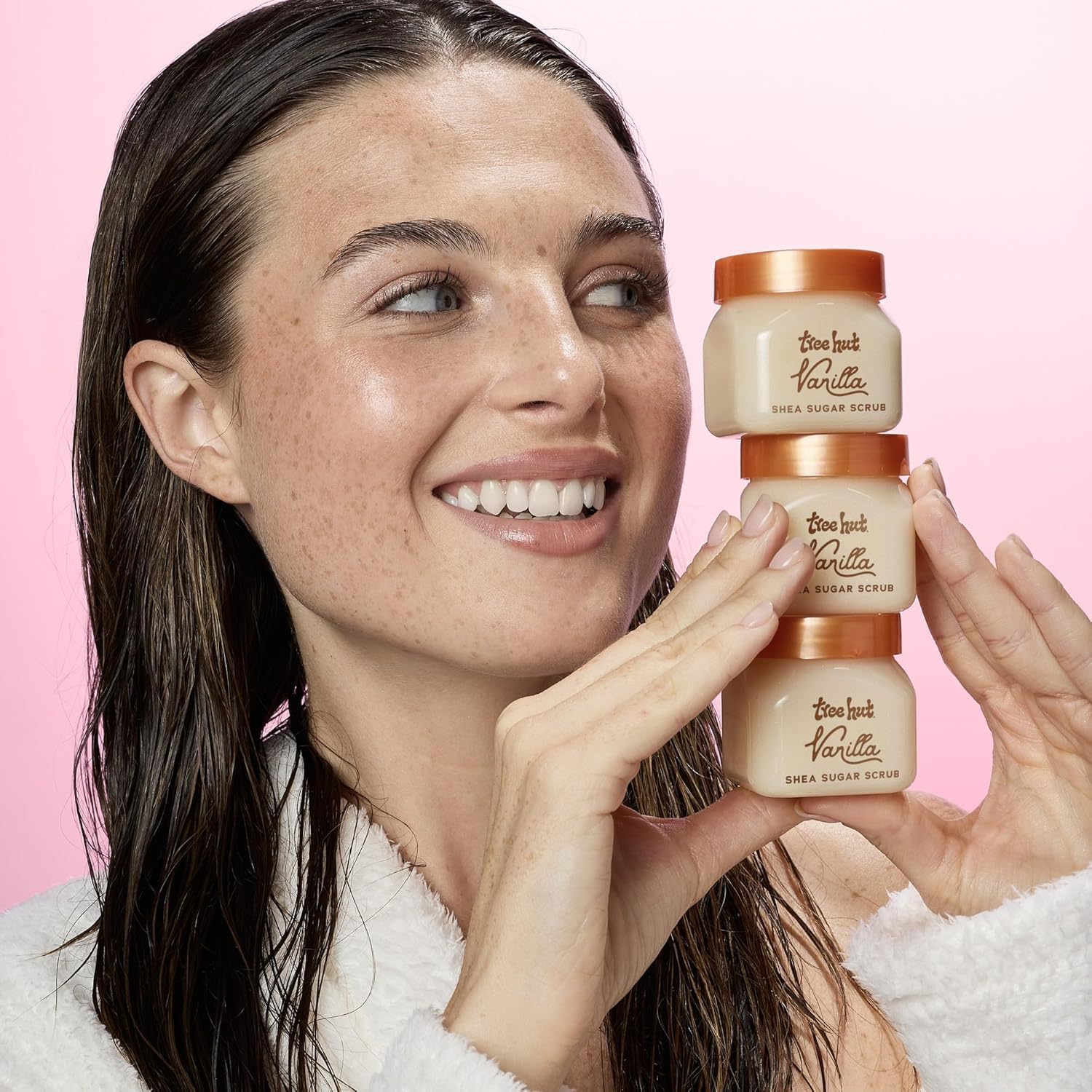 Tree Hut Vanilla Foaming Gel Wash pump captures rich lather and cleansing lift.