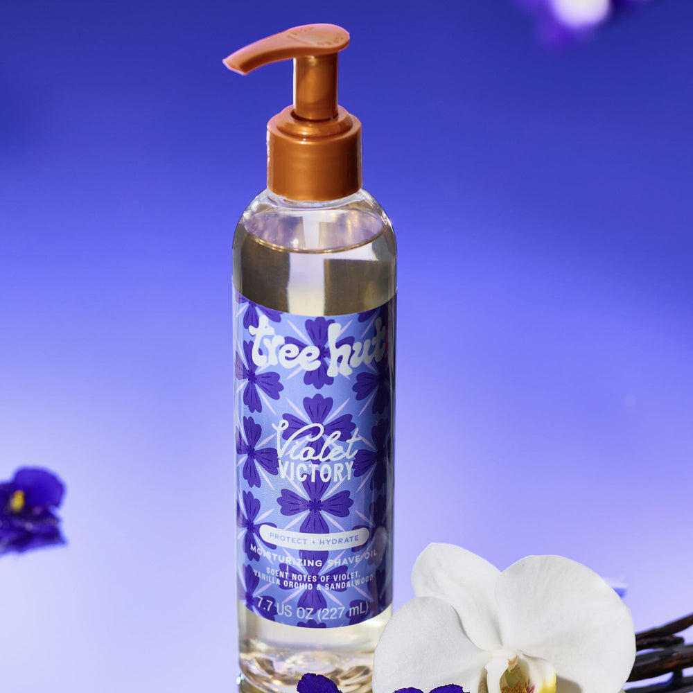 Tree Hut Violet Victory shea butter richness delivers deep hydration for nourished skin.