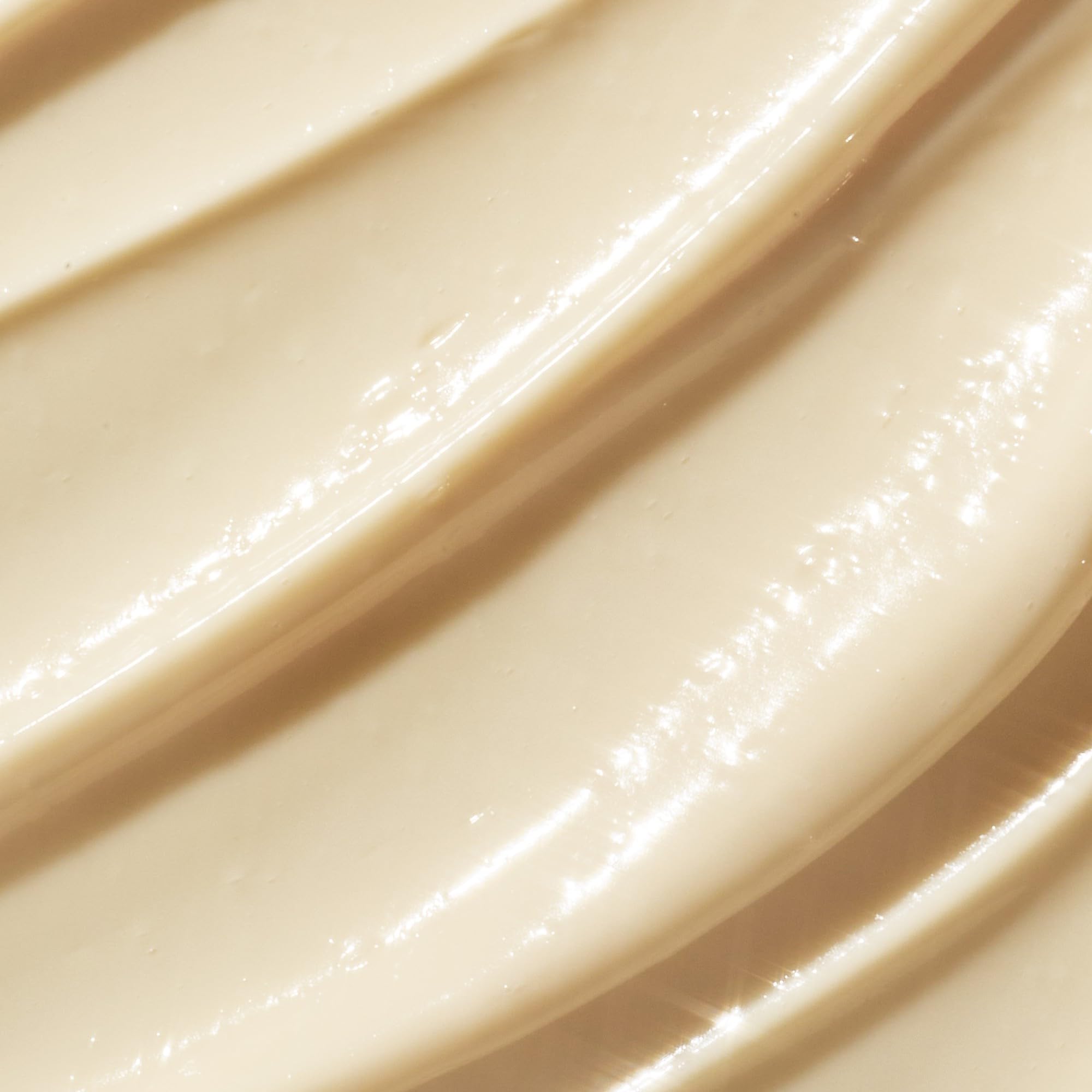 Tree Hut Hydraglow Cinnamon Dolce: uso post ducha para piel suave y nutrida.