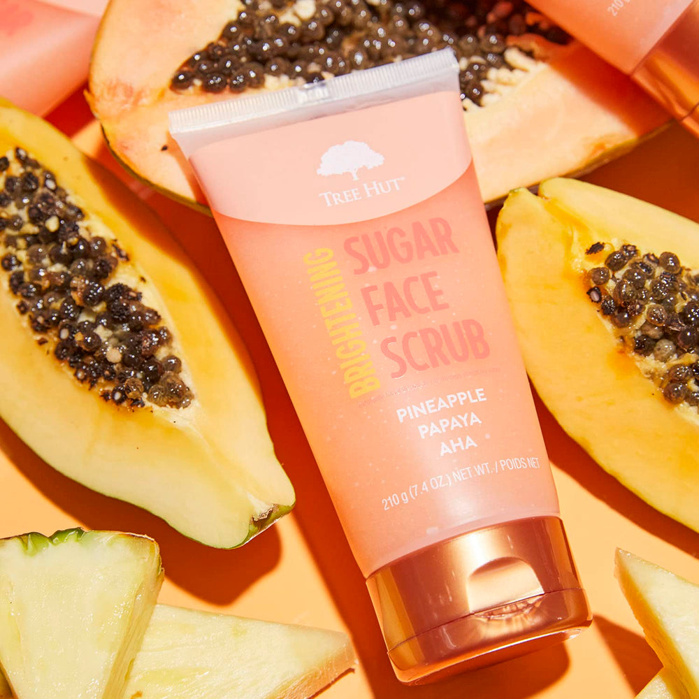 Tree Hut Piña y Papaya Exfoliante Facial tiene fórmula antideslizante para aplicación estable.