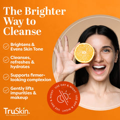 Aplicación con las manos para TruSkin Vitamina C en rostro
