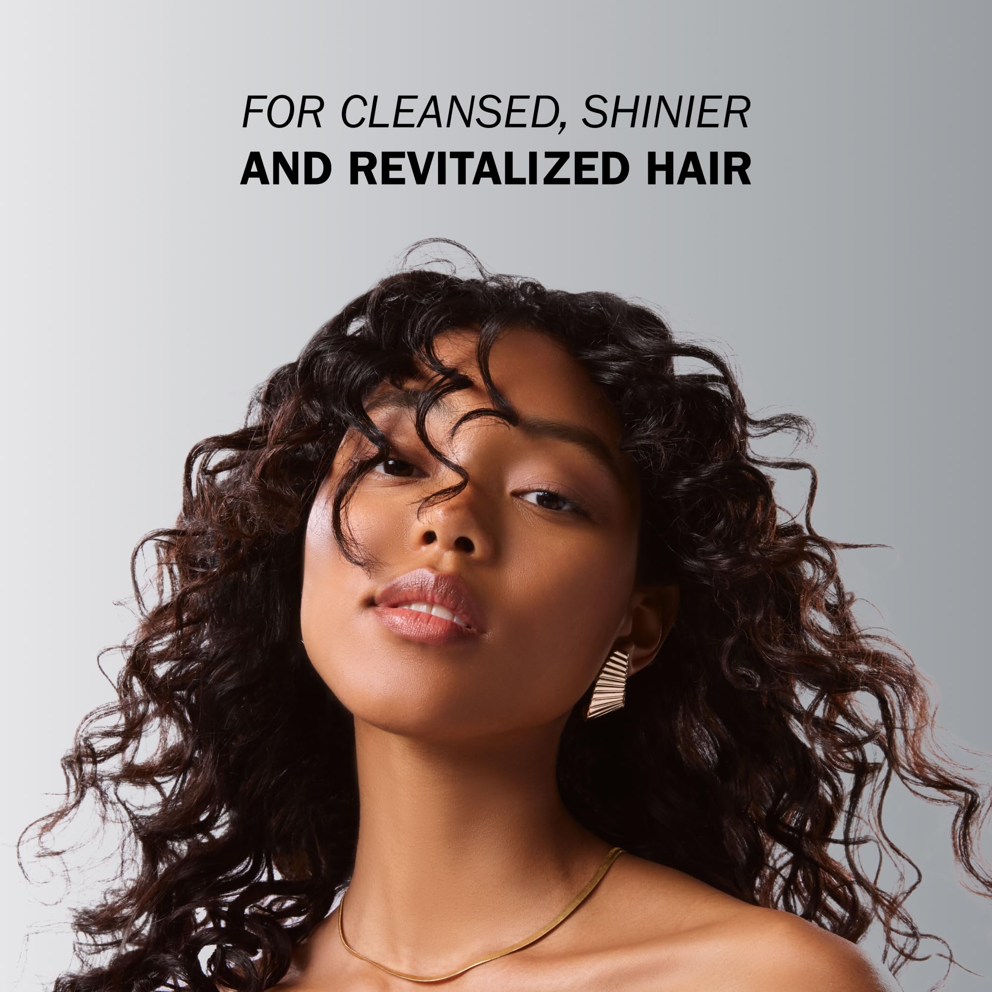 TRUSS Ultra Hydration PLUS rich lather indicates intense hydration for all textures