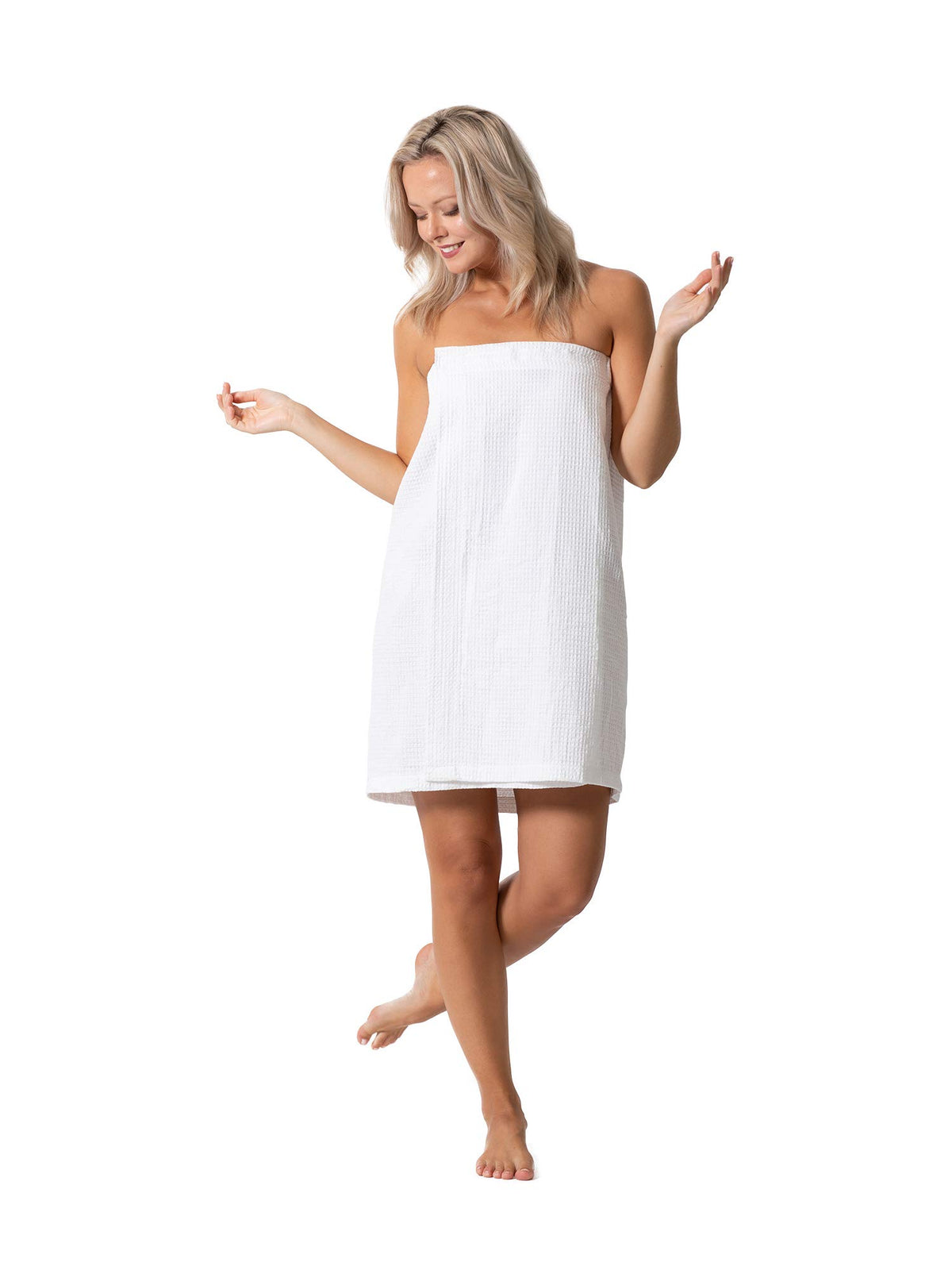 Turkish Linen Waffle Wrap white front view highlights lightweight, quick-drying comfort.