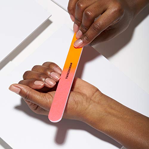 Tweezerman Neon Hot Nail Files travel case keeps files clean and protected.