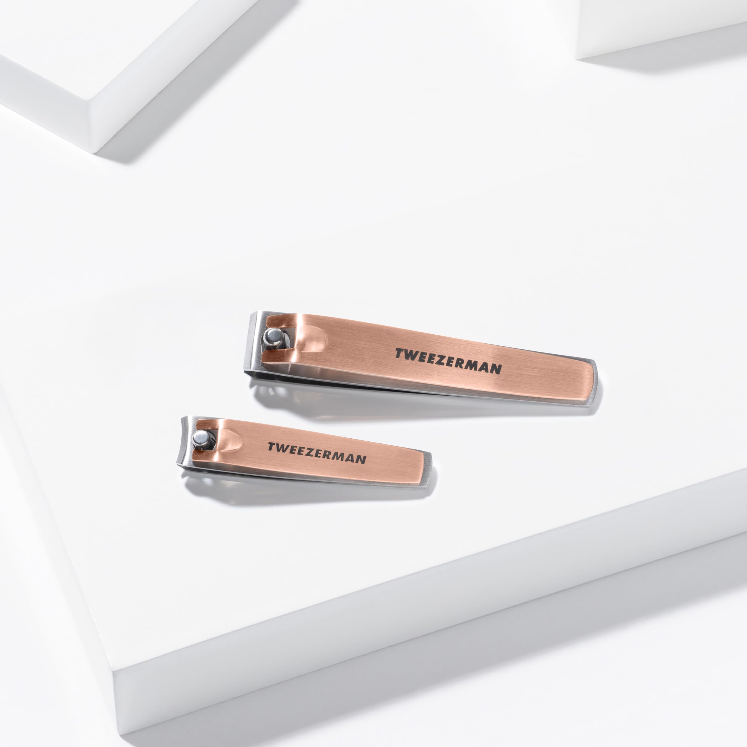 Compact rose-gold design by Tweezerman for travel-friendly grooming.