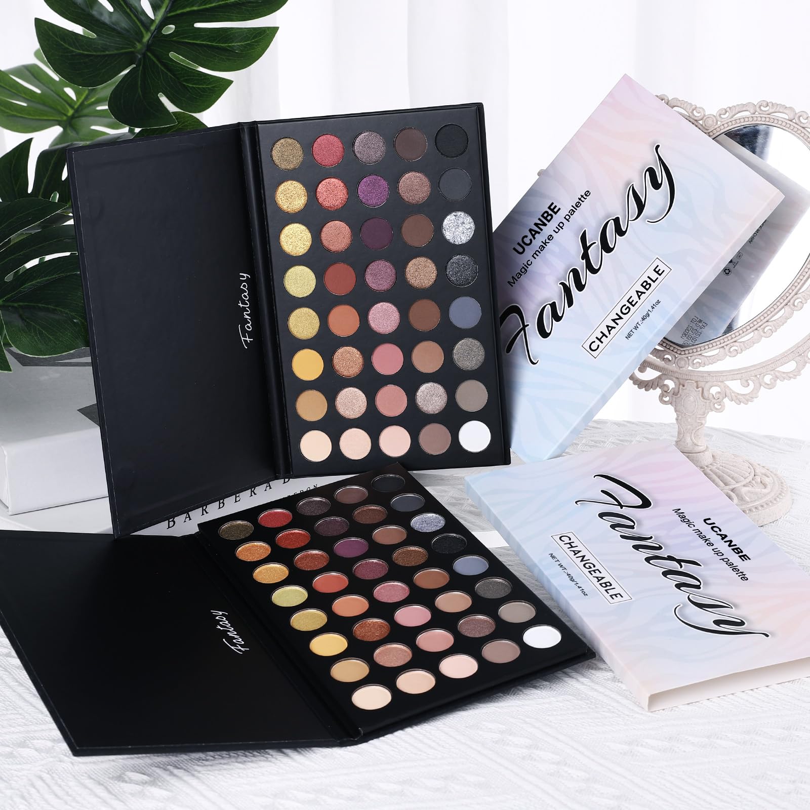 Caja regalo de maquillaje UCANBE ideal para aficionadas.
