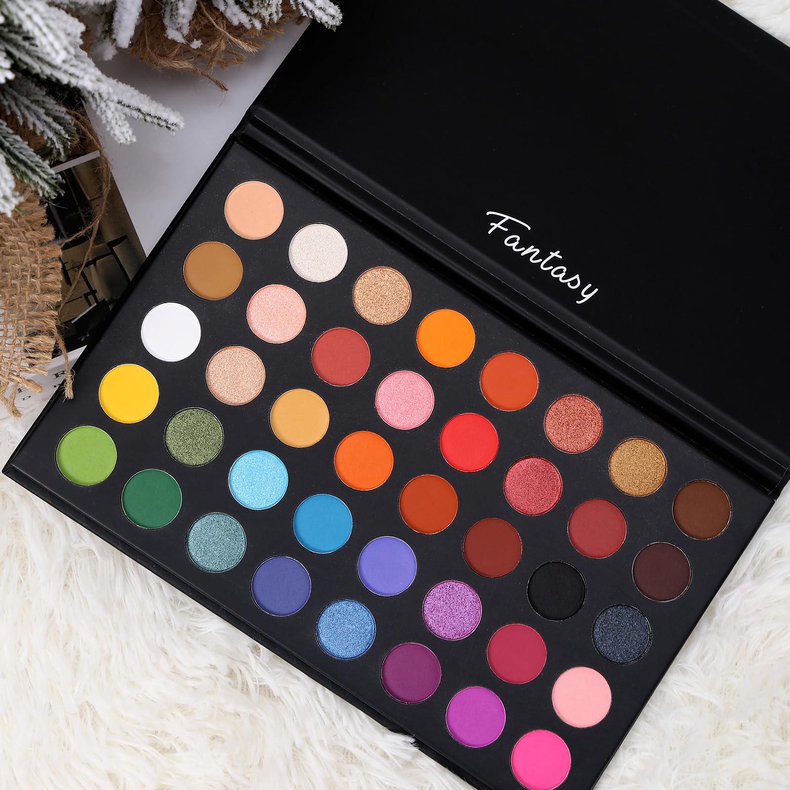 UCANBE matte shades closeup for crease definition and seamless blending