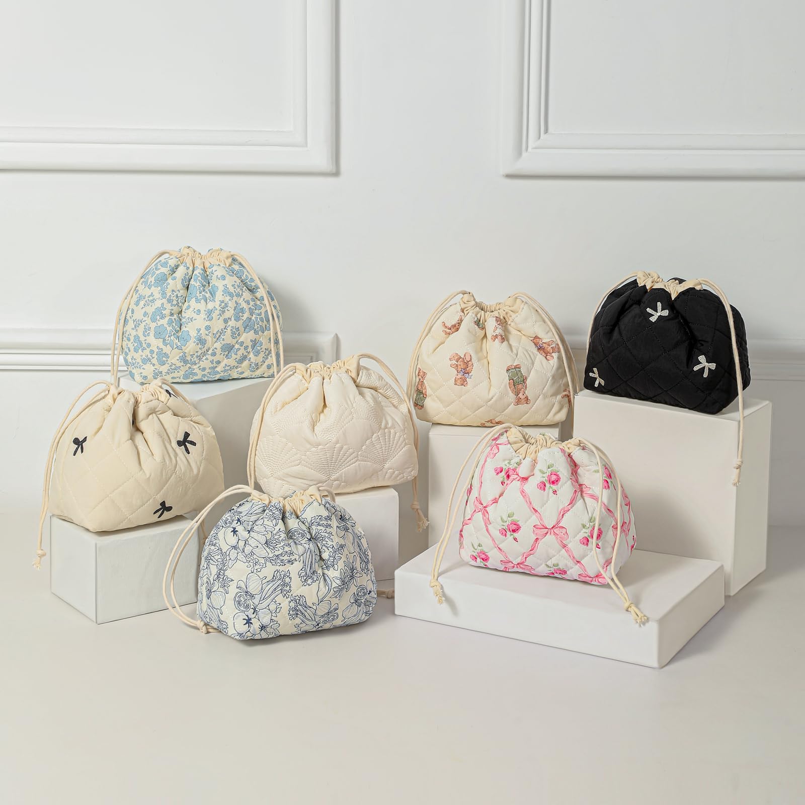 uekeboag gift ready makeup bag, ideal for women and girls on weekends away
