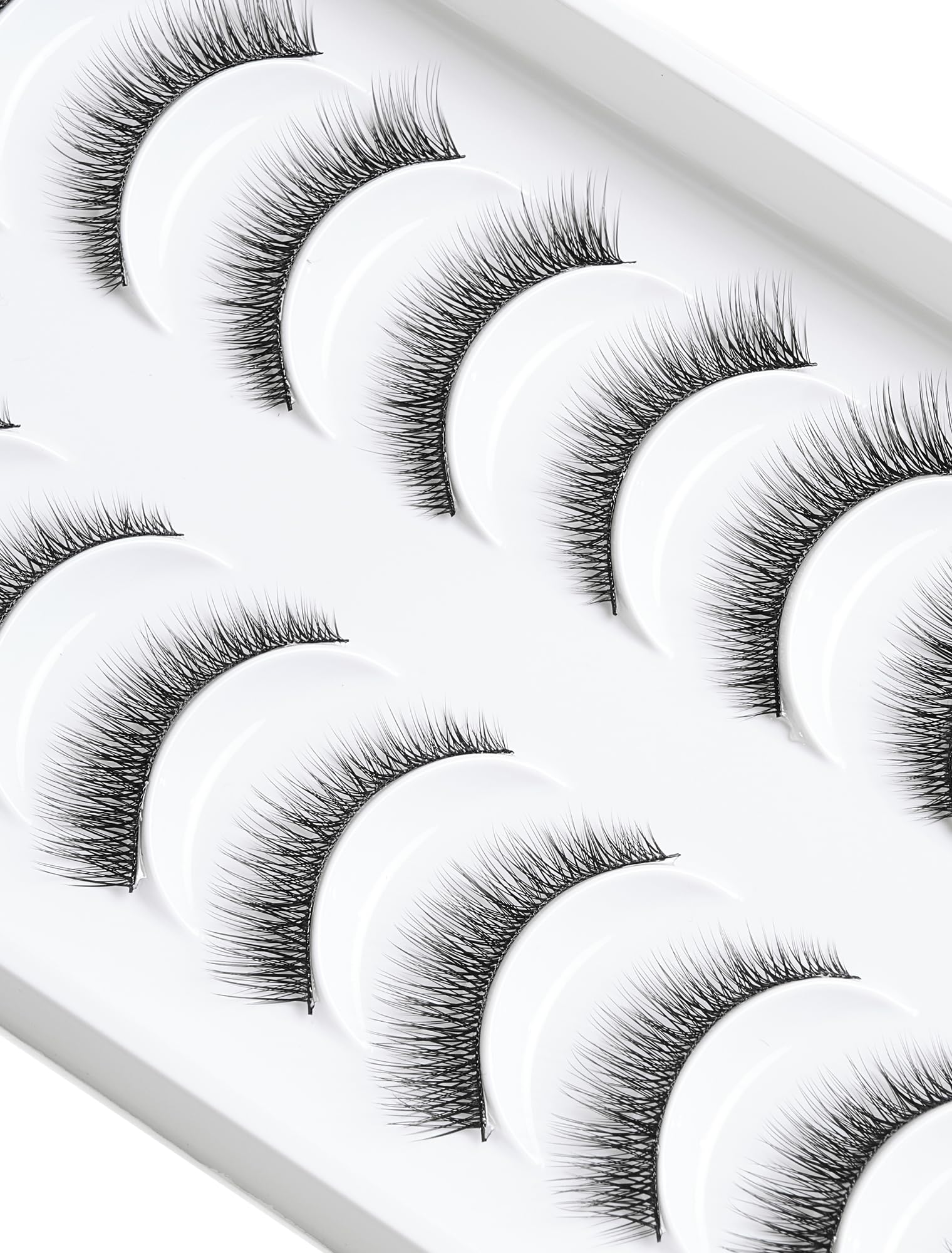 Ukrizi event-ready lashes pair with makeup for special occasions.