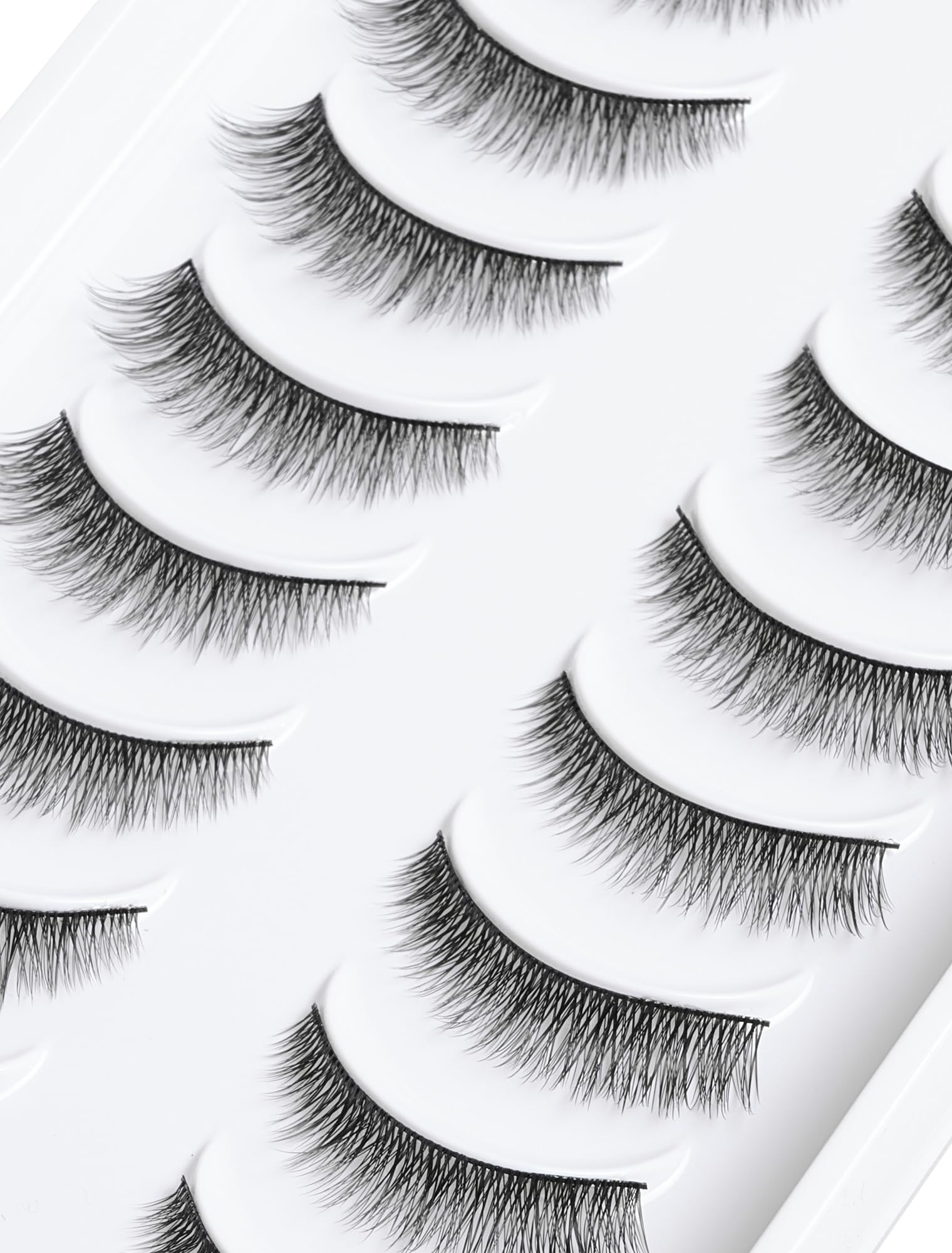 Ukrizi everyday-use lashes versatile for work, errands, or evenings.