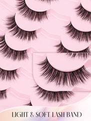 Ukrizi KD01 gradated-length lashes create a natural cat-eye flare.
