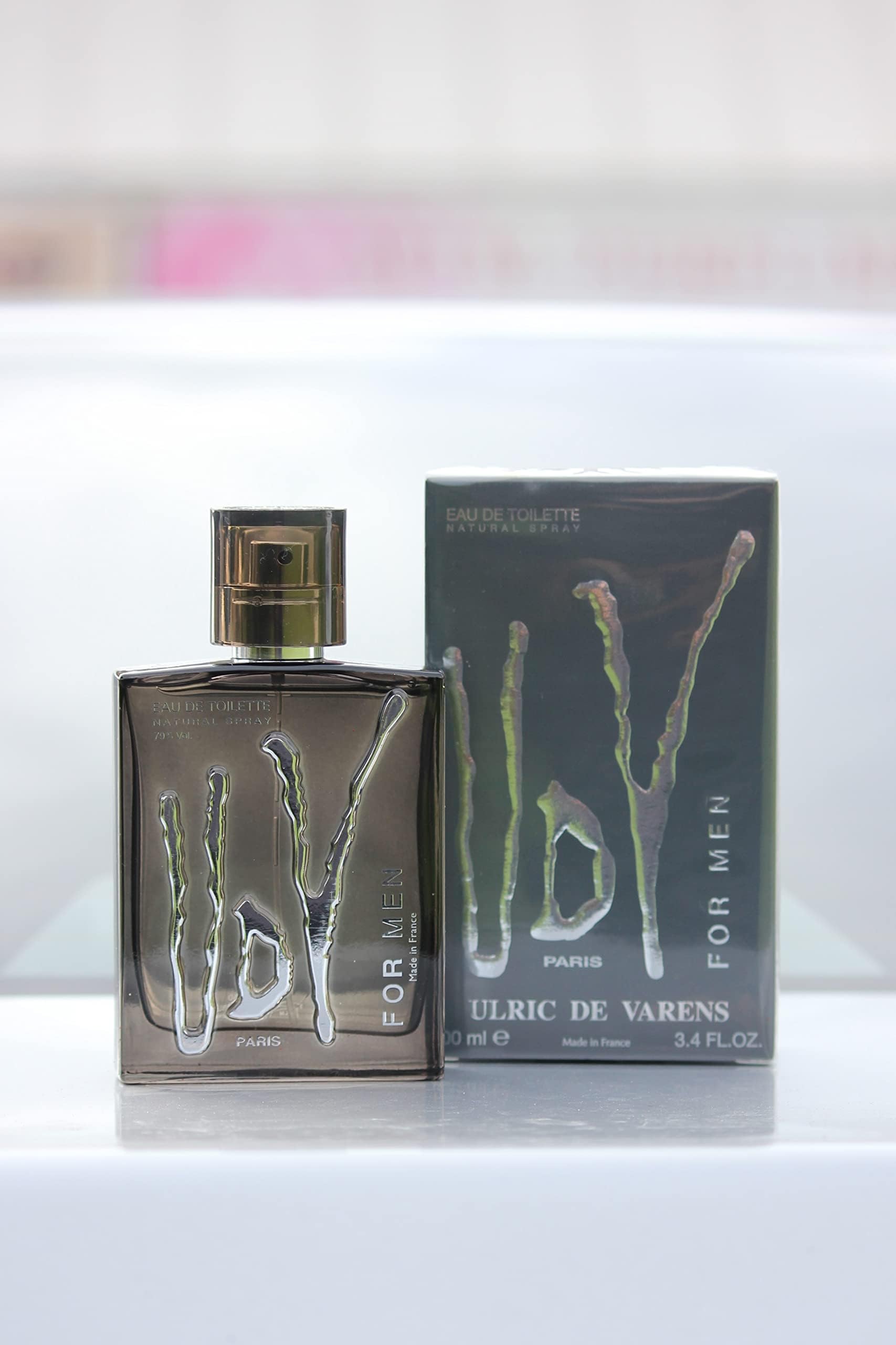 Ulric de Varens Classic EDT label detail on bottle
