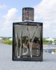 Ulric de Varens Classic EDT cap closeup highlighting premium packaging