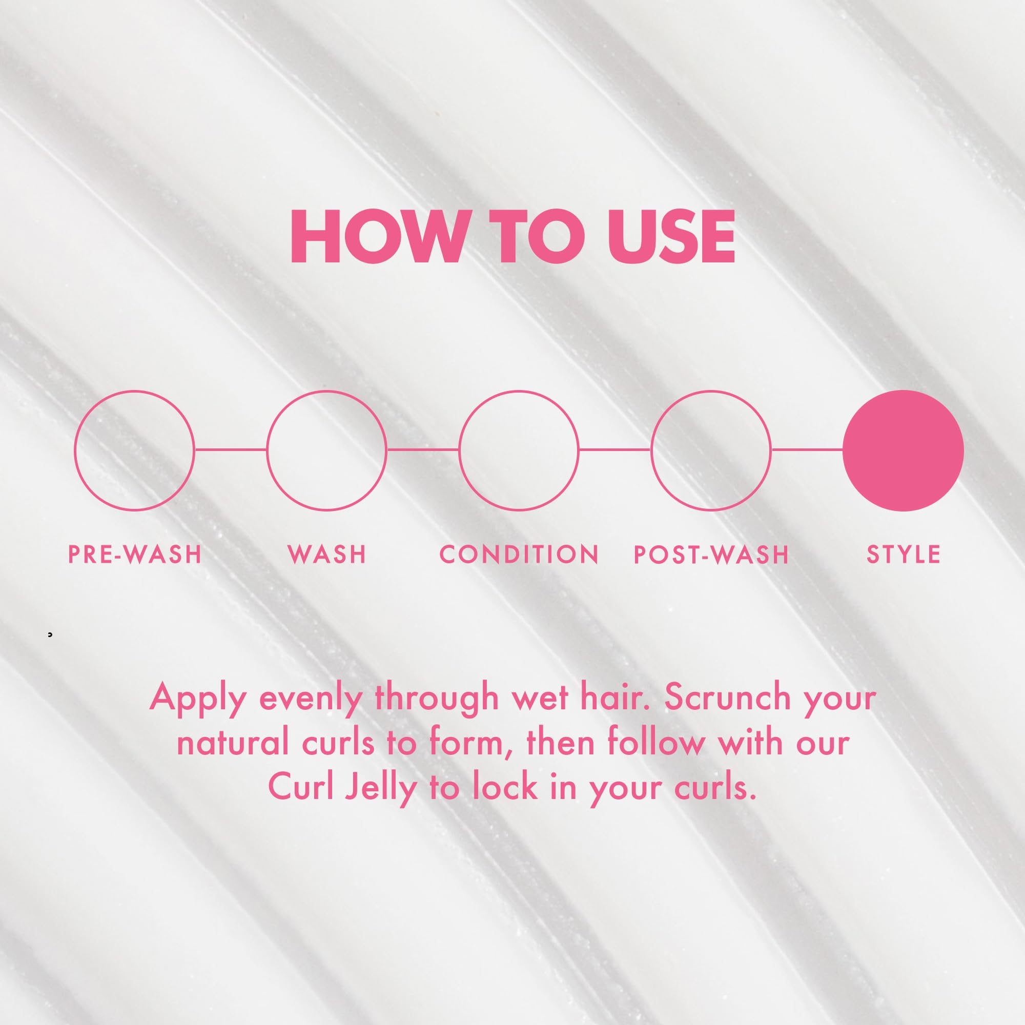 Umberto Giannini Creme De Curl Control Cream, protege el cabello del calor durante el peinado.