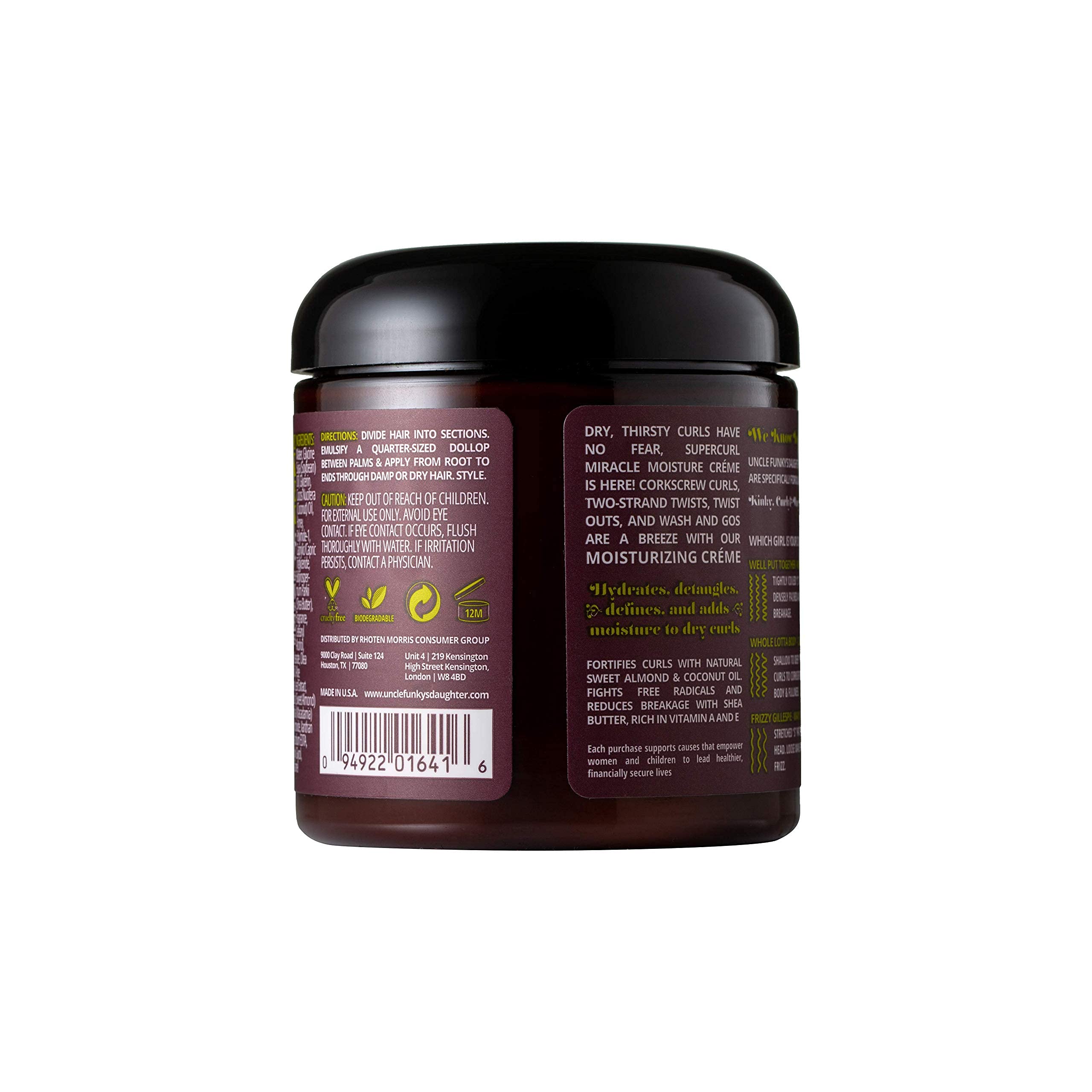 Uncle Funky's Daughter Supercurl Miracle Moisture Creme manos aplicando la crema para suavizar cabello.