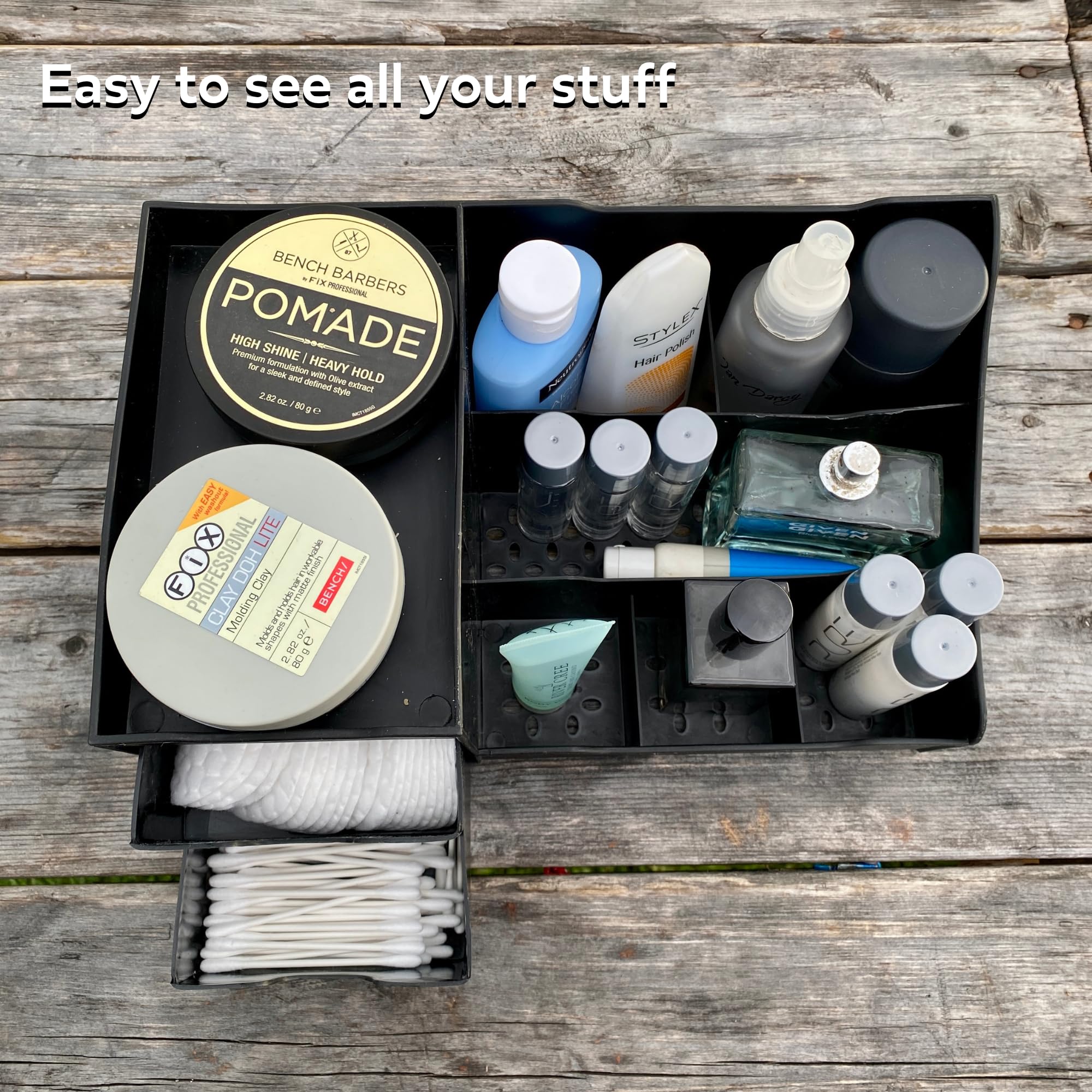 Close-up of high-quality non-toxic plastic used in the organizer