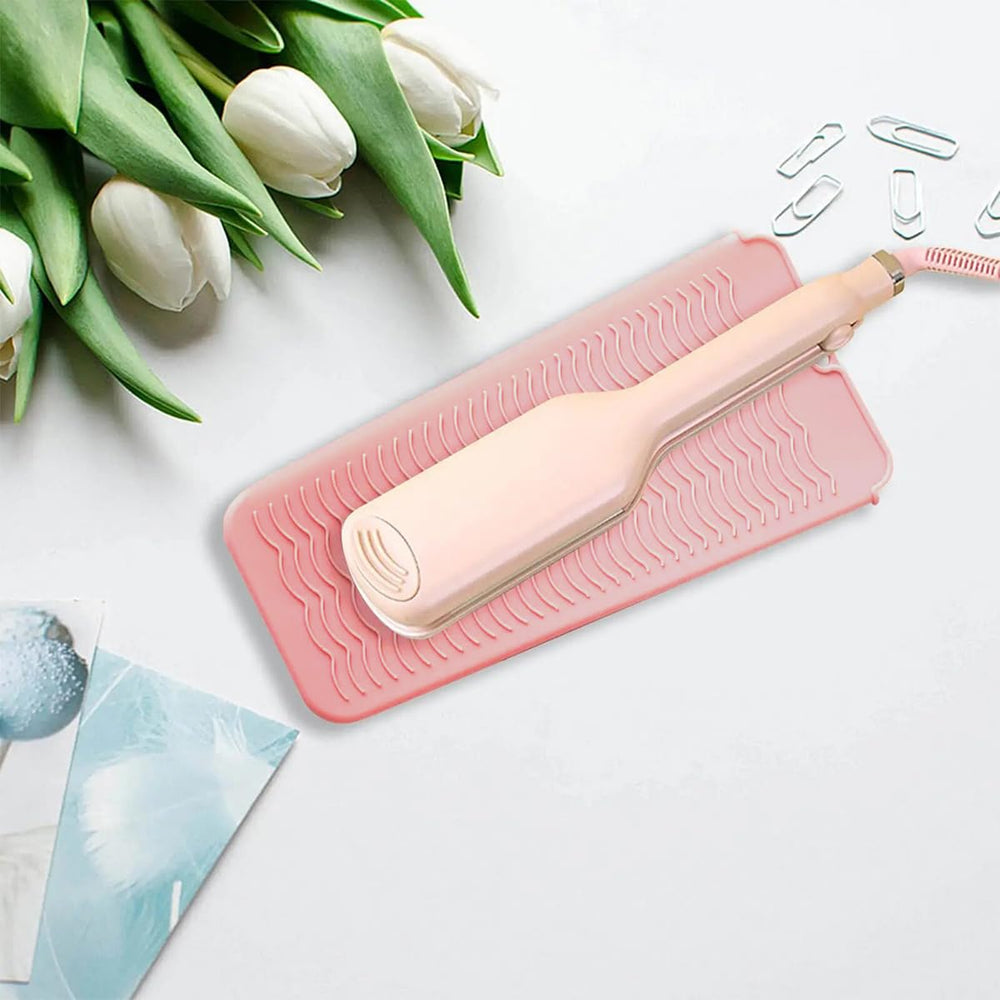 UORNERI 11 by 5 inch mat fits compact setups and travel bags.
